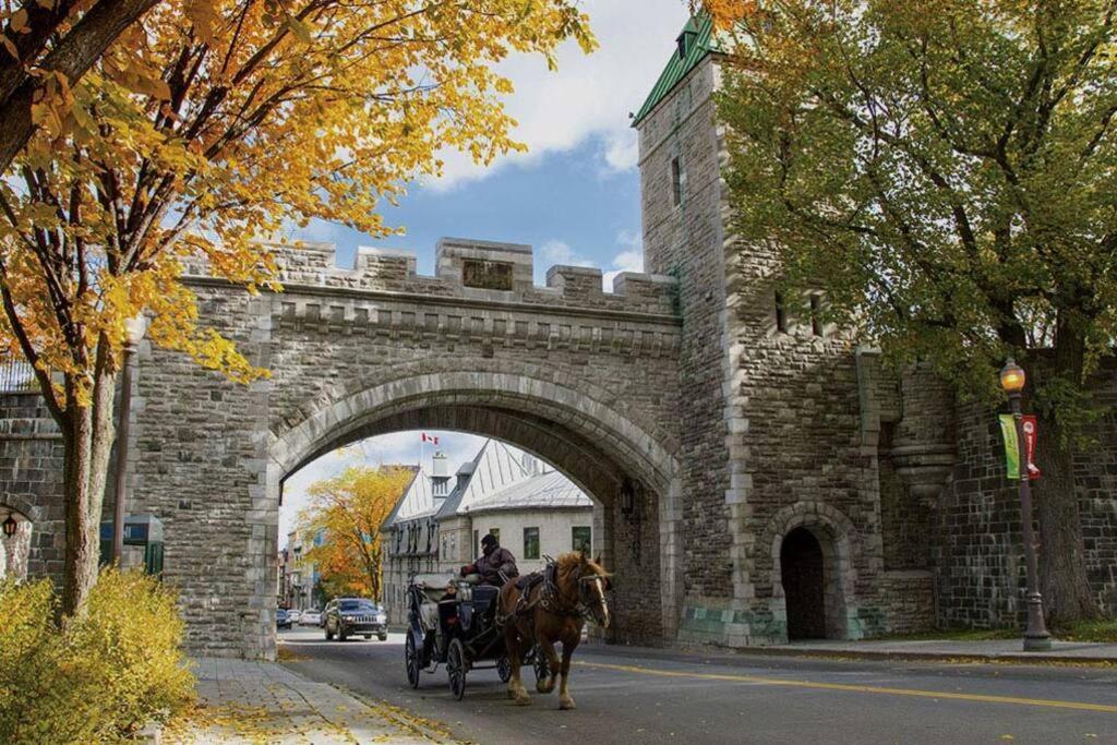 Generations Quebec Old City/ Parking/ Family Ngoại thất bức ảnh